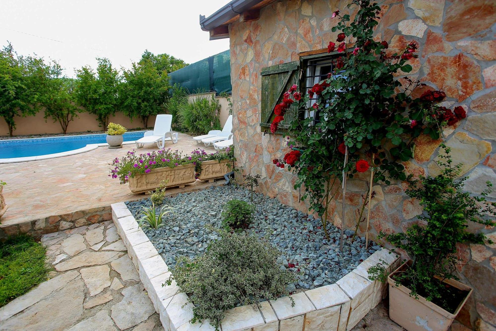 מוסטר Villa Bella מראה חיצוני תמונה